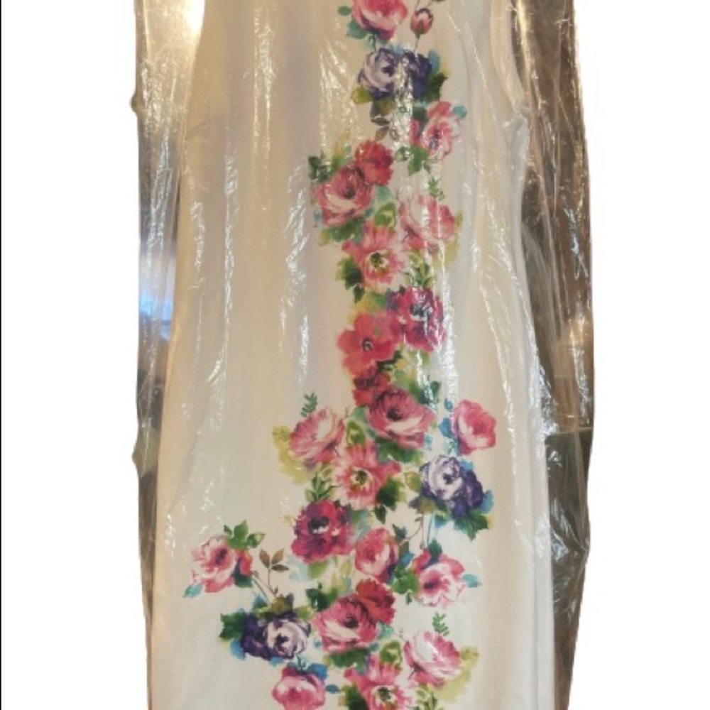 Dry cleaned perfect condition Calvin Klein dress with built in slip side zipper